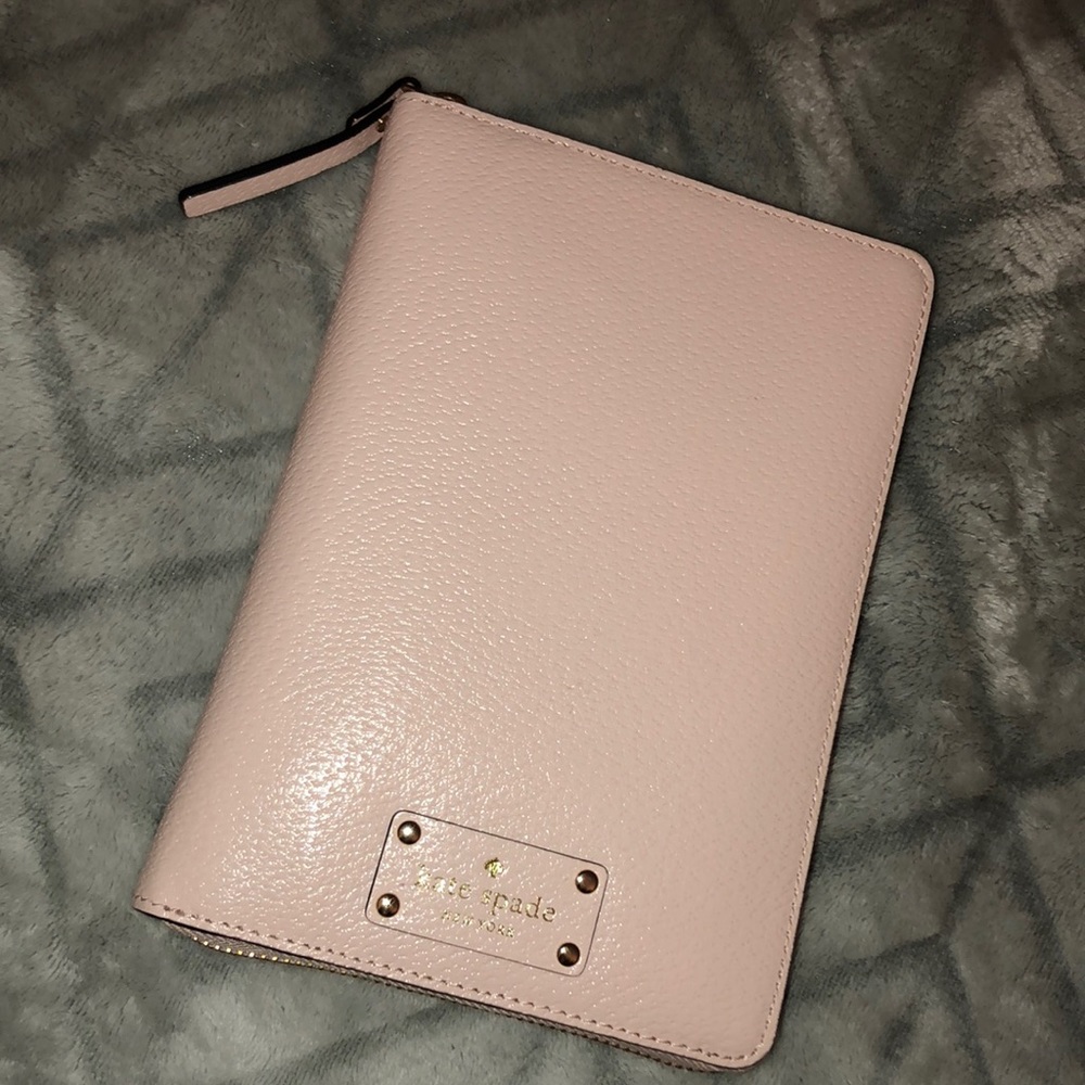 Light pink Kate Spade ♠️ Wellesley planner